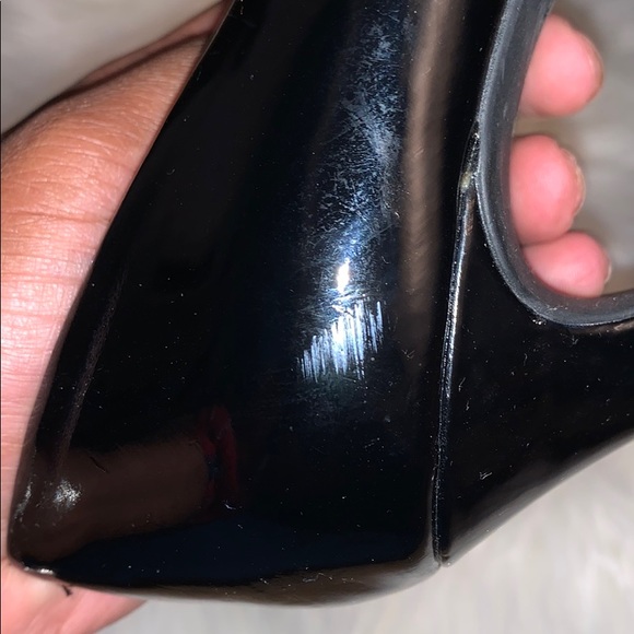 Black - Picture 3 of 5